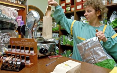 Erboristi, una valanga di firme per salvare la professione