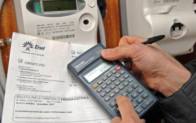 Elettricità e gas, bolletta in aumento per le imprese del terziario