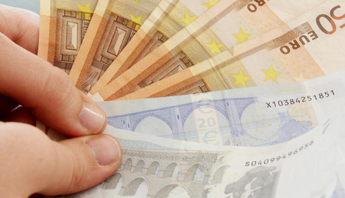 Due bandi della Regione Liguria per il sostegno del piccolo commercio