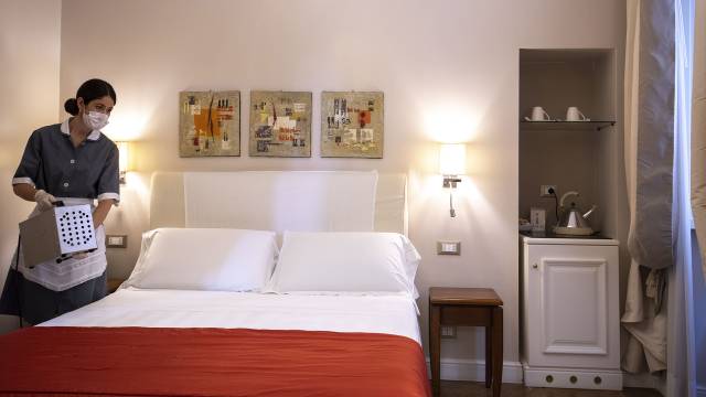 IL GRIDO DI ALLARME E LE RICHIESTE DI FEDERALBERGHI. IL PRESIDENTE NAZIONALE BOCCA: “NEL RECOVERY PLAN NESSUNA ATTENZIONE PER IL TURISMO”. IL PRESIDENTE PROVINCIALE VARNERO: “I COMUNI TAGLINO LA TARI AGLI HOTEL”