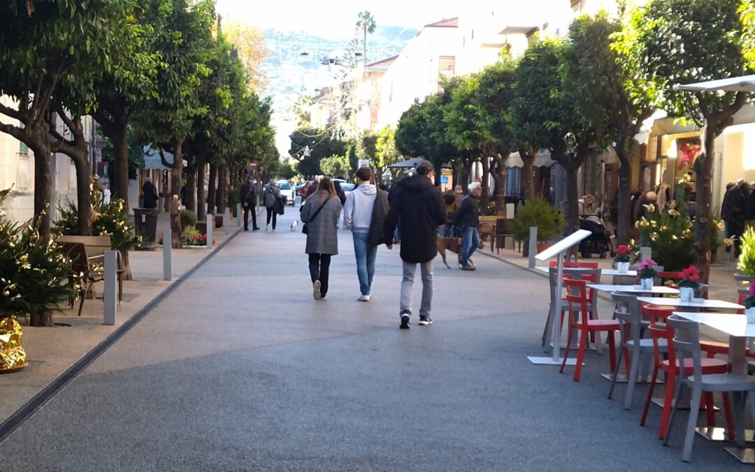 La Giunta comunale di Diano Marina accoglie la richiesta di Confcommercio: parcheggio gratuito dal 1 al 31 gennaio su tutto il territorio cittadino